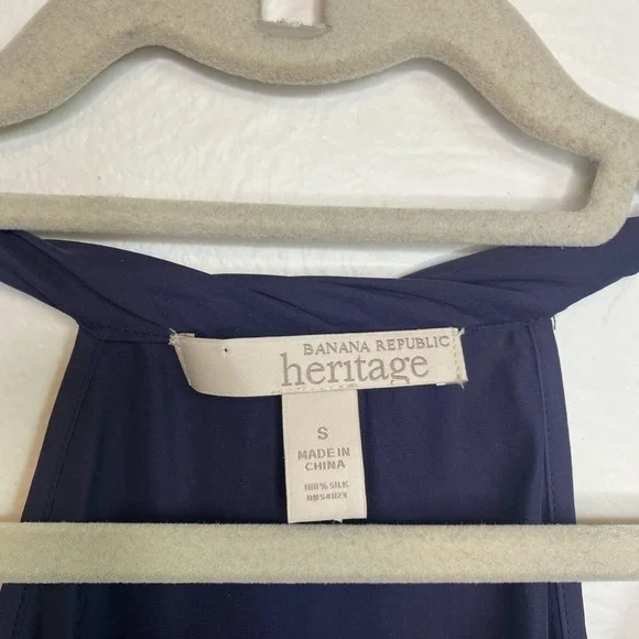 Banana Republic Heritage Silk Floral Embroidered Flowy Blouse Purple Size Small - Picture 3 of 7